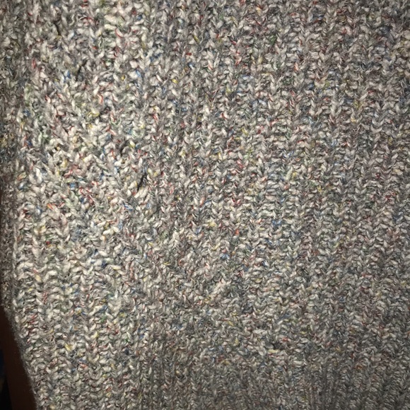 Universal Thread Sweater - Picture 6 of 10